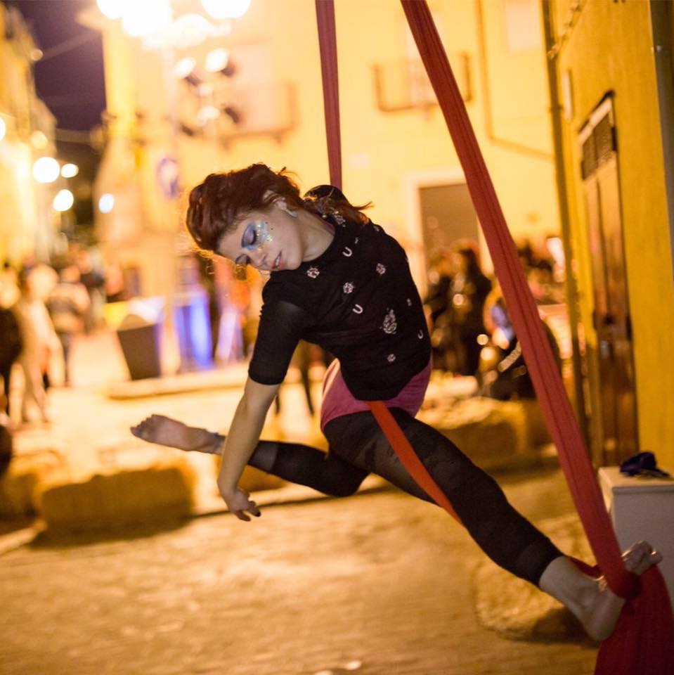 Esibizione per "Storia Arbereshe" di Ulderico Pesce. Ginestra (PZ), 2016