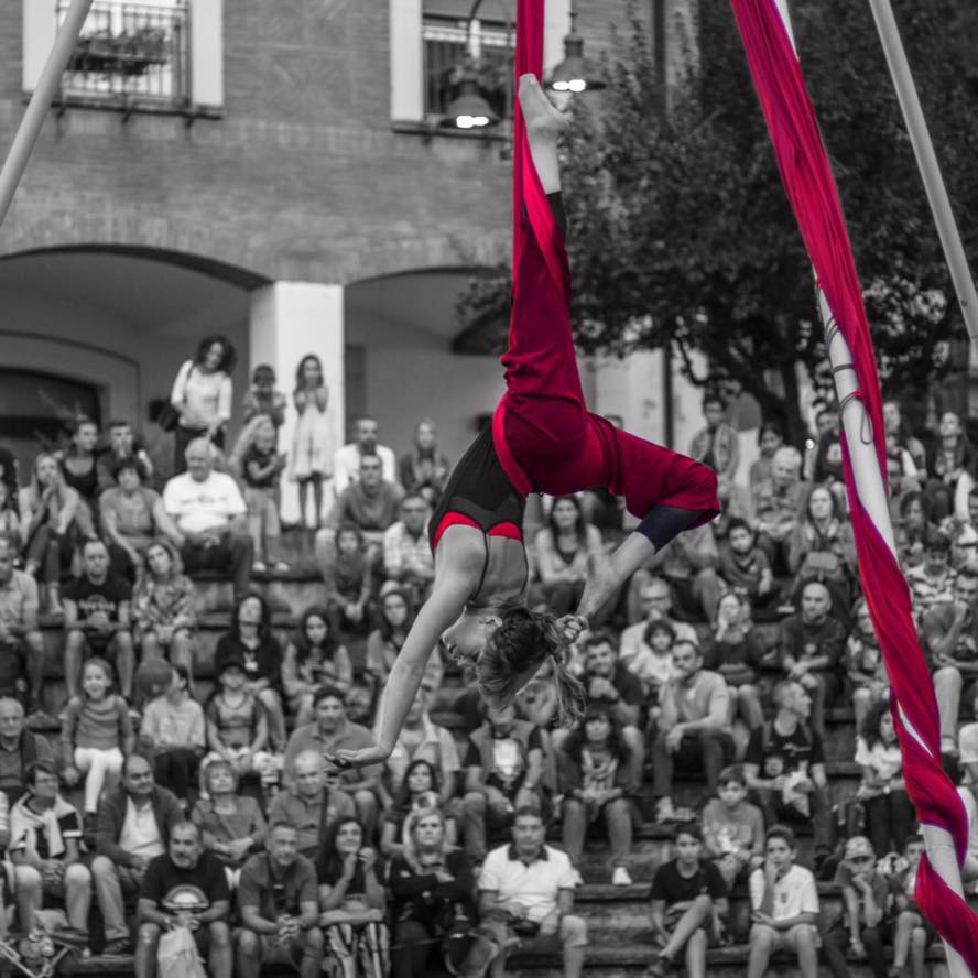 Reverse @Pianoro Buskers (BO), 2019